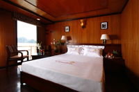 cabin  room