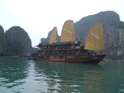 halong bay, vietnam